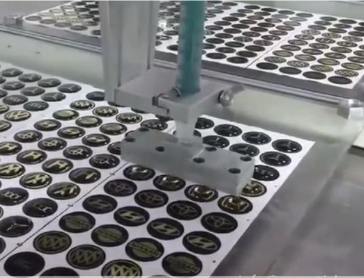 Manufacturing Plant Automatic Silicone Tag Label Dispensing Machine for ...